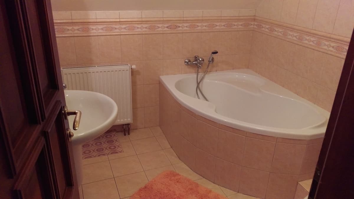 Pokoj 1 — Rodinný apartmán – foto 4