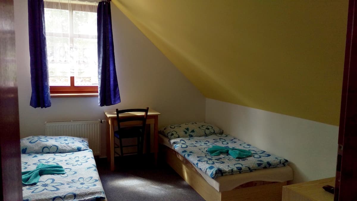 Pokoj 5 — Dvoulůžkový s výhledem
